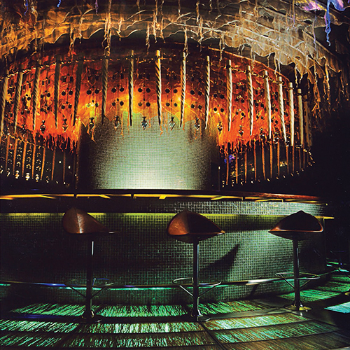 THE BAR AT THE END OF THE EARTH | CIRQUE DU SOLEIL